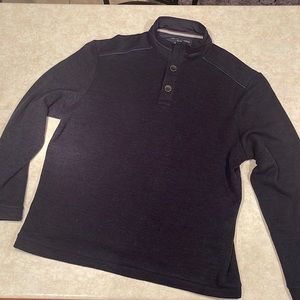 Black Age of Wisdom Sweater Size: XL